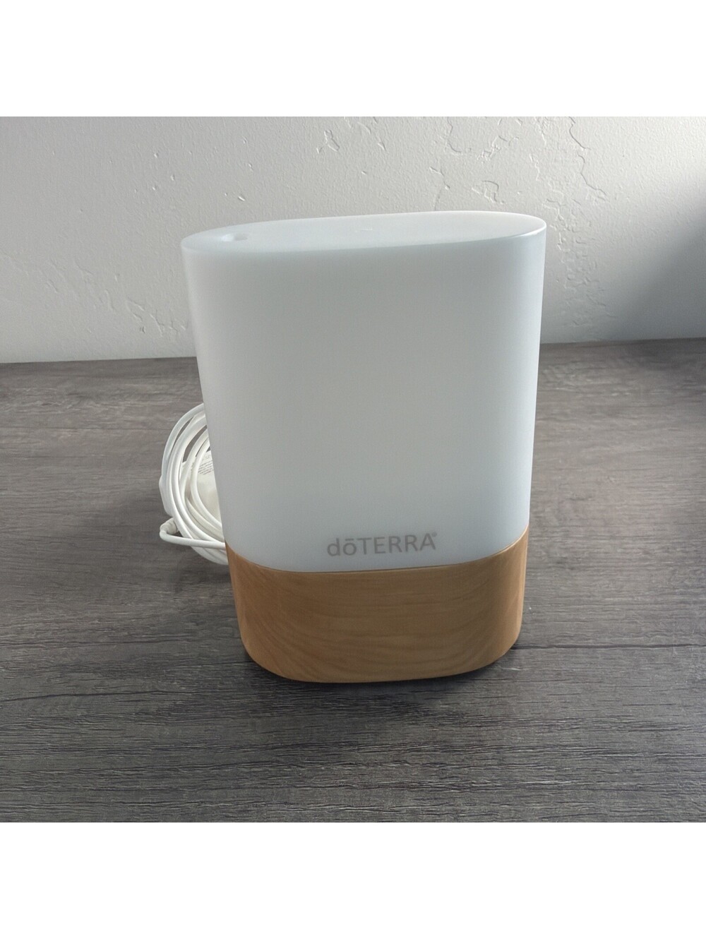 doTerra Lumo Maple base Ultrasonic Aroma Diffuser for essential oils Lights Up